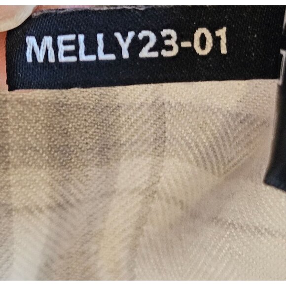 Well Worn Women Gray Plaid Super Soft Top S Clean Girl Fall Layer Light Academia - Picture 10 of 13